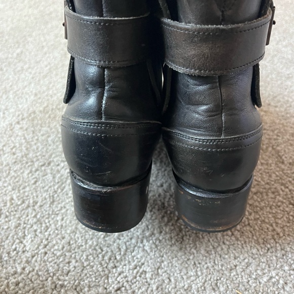 Vintage Frye Black Leather Ankle Boots with Buckle - Picture 4 of 6